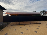 Навес из поликарбоната большой арочный для зоны отдыха и стоянки машин на участке