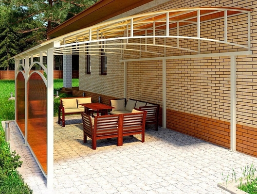 Навес для террасы из поликарбоната светлый Навес для террасы из поликарбоната светлый