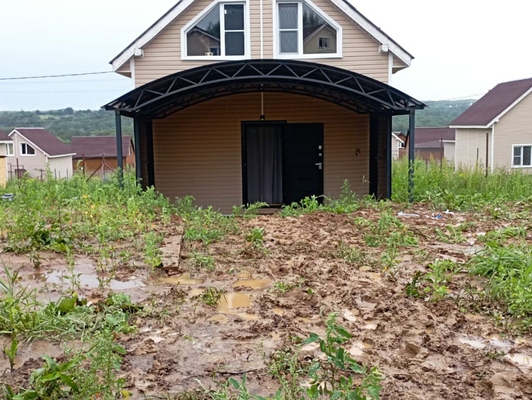 Навес из поликарбоната арочный для крыльца к дому Навес из поликарбоната арочный для крыльца к дому