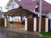 Навес для машин из поликарбоната арочный