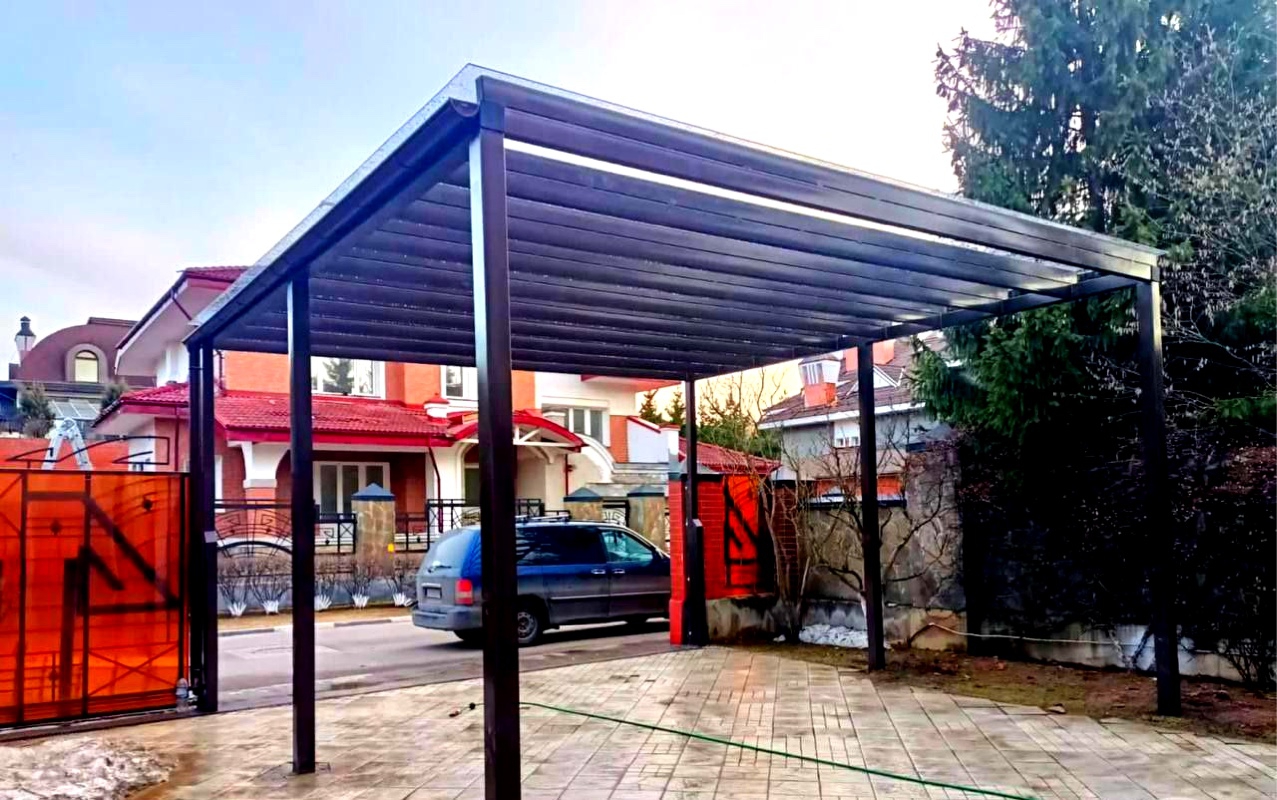 Автонавес односкатный с поликарбонатом Арочный автонавес двойной с поликарбонатом