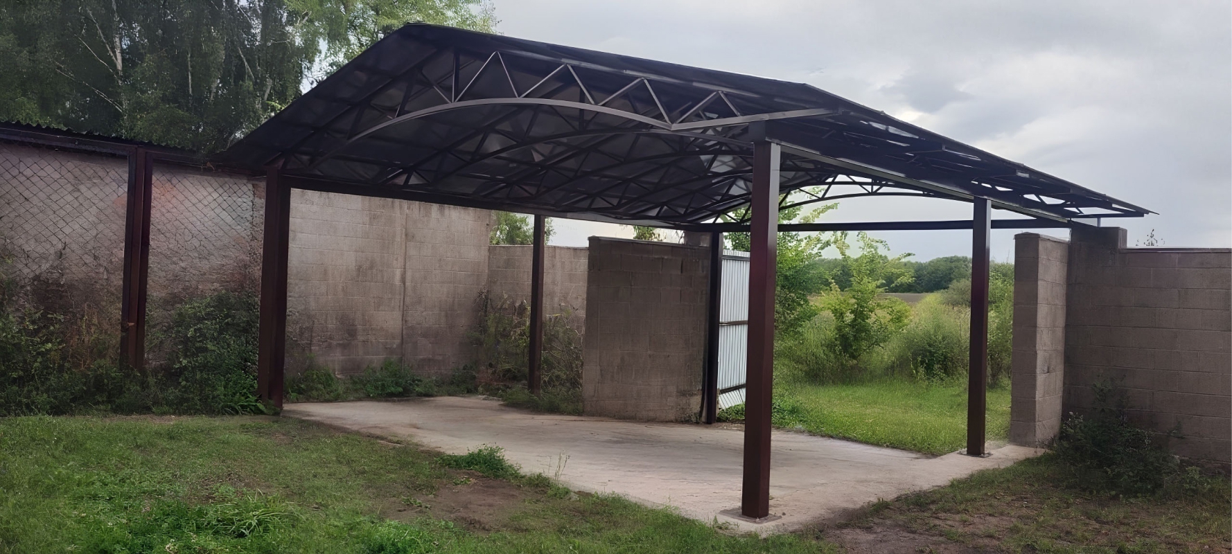 Хай-тек автонавес из поликарбоната для парковки