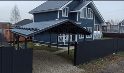 Навес автомобильный из металлочерепицы двускатный для дома (окрас RAL)