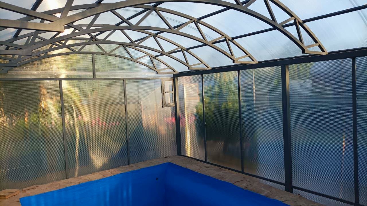 Двускатный автонавес для дачи