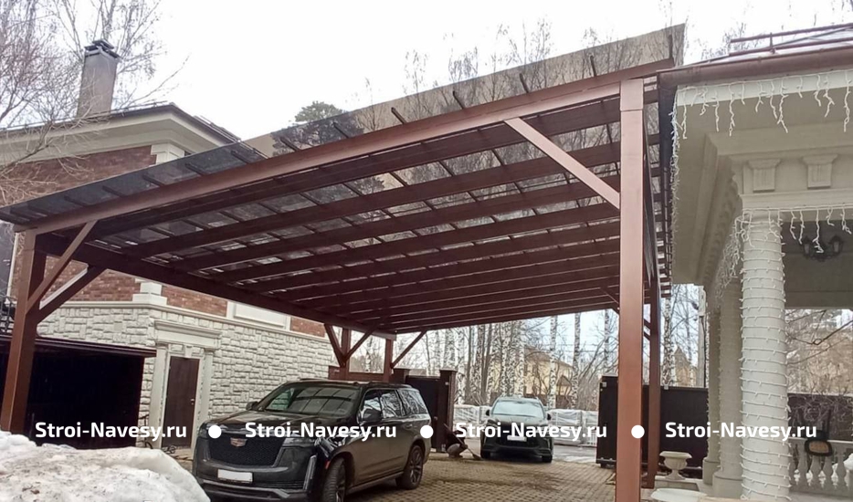 Навес из монолитного поликарбоната односкатный для 2 машин