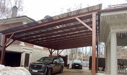 Навес из монолитного поликарбоната односкатный для 2 машин