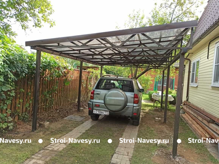 Навес из поликарбоната односкатный на 1 автомобиль Навес из поликарбоната односкатный на 1 автомобиль