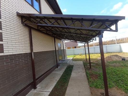 Навес из металлочерепицы односкатный пристрой к дому